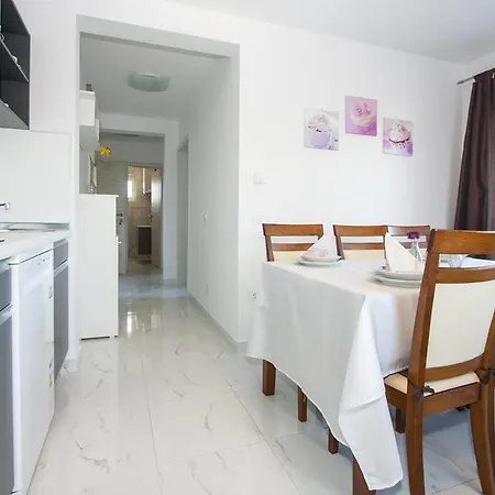 Jelena Apartamento