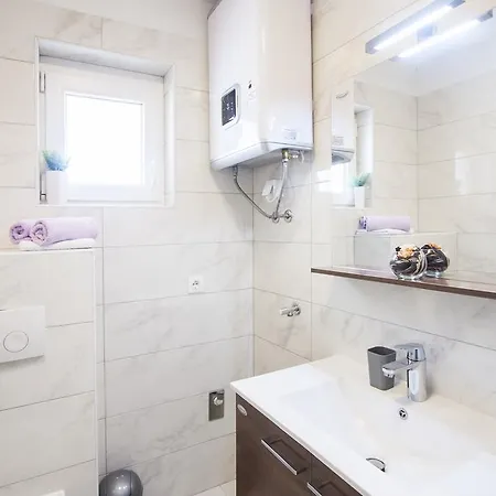 Jelena Apartamento *